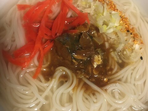 鯖味噌煮缶の余った汁で、にゅうめん